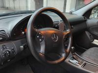 Usata Mercedes C220 Avantgarde 143 CV (105 kW) 2002 Argento Station wagon