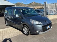 Usata Peugeot Partner Tepee Outdoor 92 CV (67 kW) 2012 Grigio Monovolume
