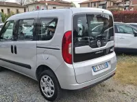 Usata Fiat Doblò Lounge 120 CV (88 kW) 2017 Grigio Monovolume