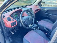 Usado Ford Fiesta 75 HP (55 kW) 2008 Preto Citadino