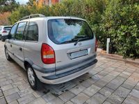 usata Opel Zafira unico proprietario