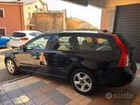 Usata Volvo V50 115 CV (84 kW) 2012 Nero Station wagon