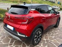 Usata Renault Captur Business 101 CV (74 kW) 2023 Rosso SUV