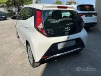 Usata Toyota Aygo Cool 72 CV (52 kW) 2019 Utilitaria