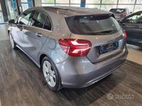 Usata Mercedes A180 109 CV (80 kW) 2017 Grigio Berlina
