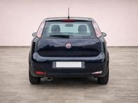 Usata Fiat Punto Emotion 77 CV (56 kW) 2015 Utilitaria