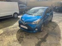 Occasion Toyota Yaris Style 90 ch (66 kW) 2014 Bleue Citadine