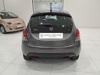 Usata Lancia Ypsilon 70 CV (51 kW) 2024 Grigio Utilitaria