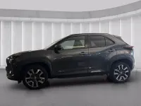 Usata Toyota Yaris Cross Lounge 131 CV (96 kW) 2025 Grigio metallizzato SUV