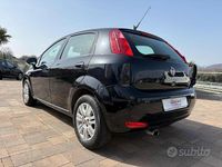 Usata Fiat Punto Lounge 95 CV (69 kW) 2017 Nero Utilitaria