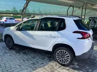 Usata Peugeot 2008 Active 82 CV (60 kW) 2017 Bianco SUV