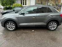 Usado VW T-Roc Style 150 CV (110 kW) 2019 Gris SUV