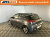 Usata Hyundai i20 Comfort 84 CV (61 kW) 2016 Grigio Berlina