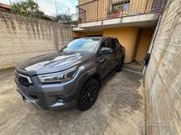 Usata Toyota HiLux 204 CV (150 kW) 2021 Marrone Pick-up