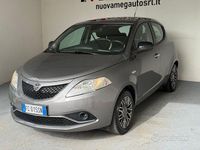 Usata Lancia Ypsilon Gold 69 CV (50 kW) 2016 Grigio Utilitaria
