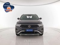 Usata VW T-Roc Life 110 CV (80 kW) 2022 Deep black perlato SUV