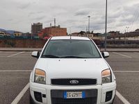 Usata Ford Fusion 80 CV (58 kW) 2011 Bianco Utilitaria