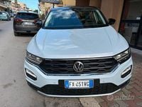 Usata VW T-Roc Style 116 CV (85 kW) 2019 Grigio SUV