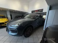Usata Porsche Cayenne 340 CV (250 kW) 2019 Grigio SUV