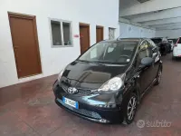 Usata Toyota Aygo Sol 68 CV (50 kW) 2007 Nero Utilitaria