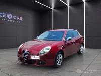 Usata Alfa Romeo Giulietta Distinctive 170 CV (125 kW) 2011 Rosso Utilitaria