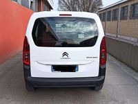 Usata Citroën Berlingo 131 CV (96 kW) 2024 Bianco Monovolume