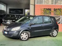 Usata Renault Grand Scénic II Exception 111 CV (81 kW) 2005 Grigio Monovolume