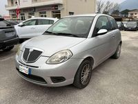Usata Lancia Ypsilon 75 CV (55 kW) 2007 Argento Utilitaria