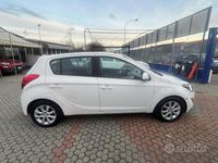 Begagnad Hyundai i20 Classic 90 HK (66 kW) 2012 Vit Halvkombi