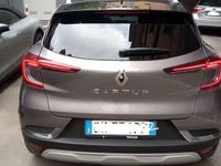Usata Renault Captur Techno 150 CV (110 kW) 2023 Grigio SUV