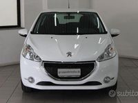 Usata Peugeot 208 Active 82 CV (60 kW) 2013 Bianco Utilitaria