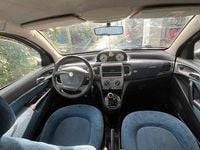 Usata Lancia Ypsilon 70 CV (51 kW) 2005 Grigio Utilitaria