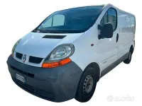Usata Renault Trafic 101 CV (74 kW) 2002 Bianco Monovolume
