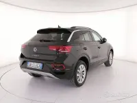 Usata VW T-Roc Edition 116 CV (85 kW) 2024 Nero SUV