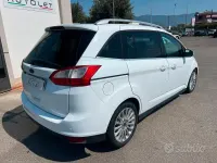 Usata Ford Grand C-Max 116 CV (85 kW) 2012 Bianco Monovolume