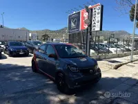 Usata Smart ForFour Passion 71 CV (52 kW) 2016 Grigio Utilitaria