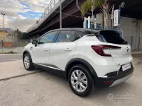 Usata Renault Captur Intens 101 CV (74 kW) 2022 Bianco SUV