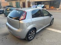 Usata Fiat Punto 85 CV (62 kW) 2013 Grigio Berlina