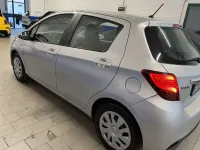 Usata Toyota Yaris Hybrid Active 101 CV (74 kW) 2015 Other Berlina