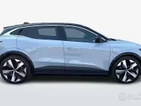 Käytetty Renault Megane E-Tech 55 kW (75 HP) 2023 Harmaa Sedan