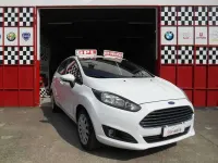 Usata Ford Fiesta Business Edition 97 CV (71 kW) 2014 Pastello Utilitaria