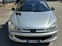 Usata Peugeot 206 CC 108 CV (79 kW) 2005 Argento Cabrio