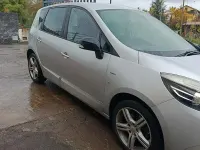 Usata Renault Scénic LIMITED 110 CV (80 kW) 2015 Grigio Monovolume
