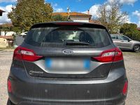 Usata Ford Fiesta Titanium 95 CV (69 kW) 2020 Grigio Utilitaria