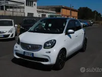 Usata Smart ForFour 71 CV (52 kW) 2015 Bianco Utilitaria