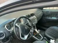 Usata Lancia Delta 90 CV (66 kW) 2009 Grigio Utilitaria