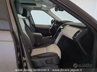 Usata Land Rover Discovery 5 351 CV (258 kW) 2024 Grigio scuro SUV