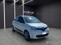 Usata Renault Twingo Equilibre 30 kW (42 CV) 2023 Bianco Utilitaria