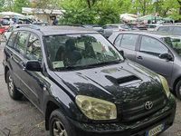 Usata Toyota RAV4 116 CV (85 kW) 2004 Nero SUV