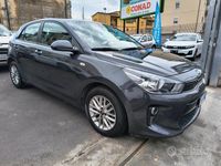Usata Kia Rio 84 CV (61 kW) 2018 Blu Berlina